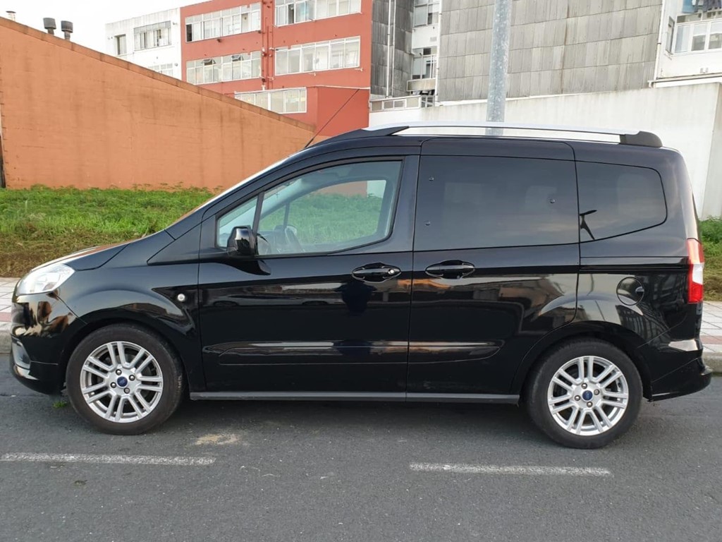 Foto 2 Ford Tourneo courier 